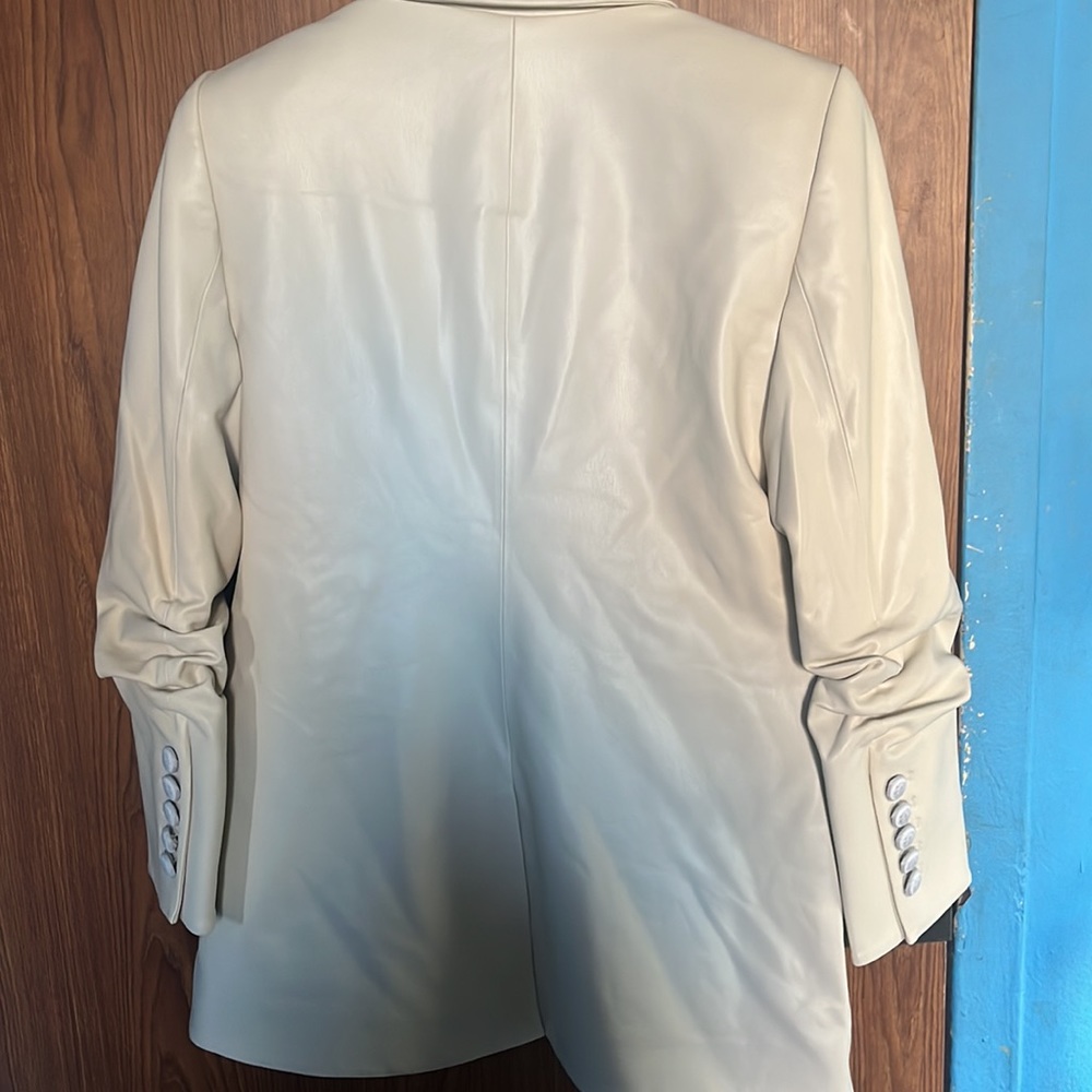 BRAND NEW - Picture 4 of 4